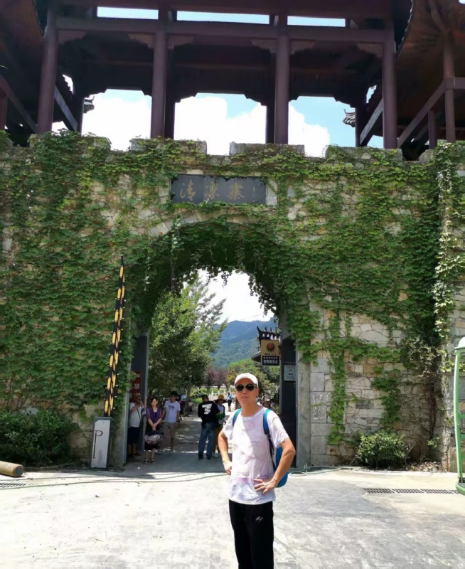 品心人的第一张照片--孝感王婆说媒